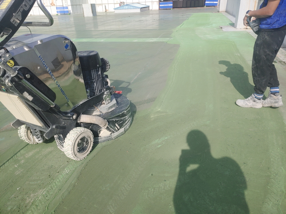 울릉 / 면갈이 관련 작업으로 고급스러운 마감이 돋보입니다. (드립니다, 이유) · 디테일한 마감 처리로 완성도 높은 결과물을 확인할 수 있습니다.